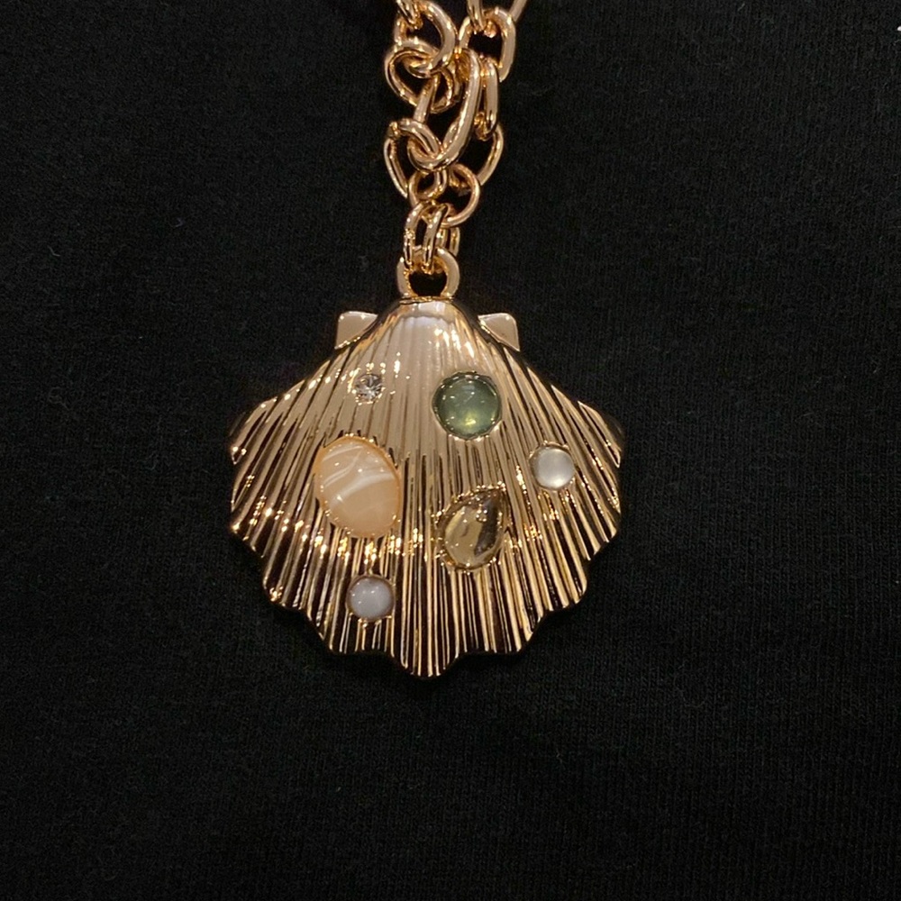 On 34 th Gold and Green Layered Necklace - Picture 2 of 4